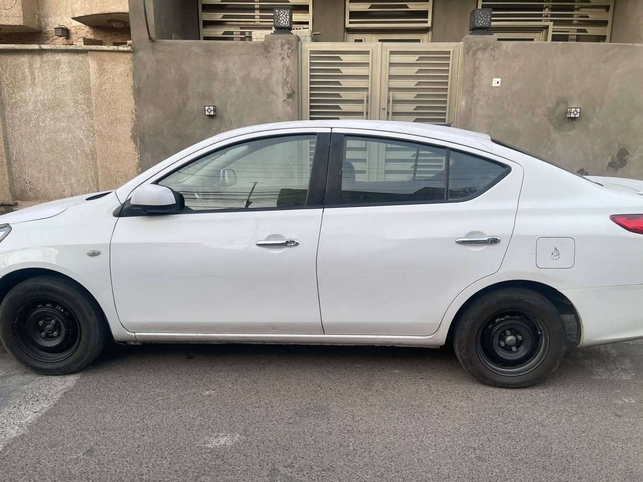 السلام عليكم للبيع نيسان سني هندي رقم اربيل دولي سنويه نهايه ال29 تحويل ثاني يوم سياره خير من الله مكينه كير صدر تبريد كله مكفول بيها ربع بنيد اوجامغلات مبدلات اصلي وكاله 98بيها مجال للاستفسار اكثر ***********
