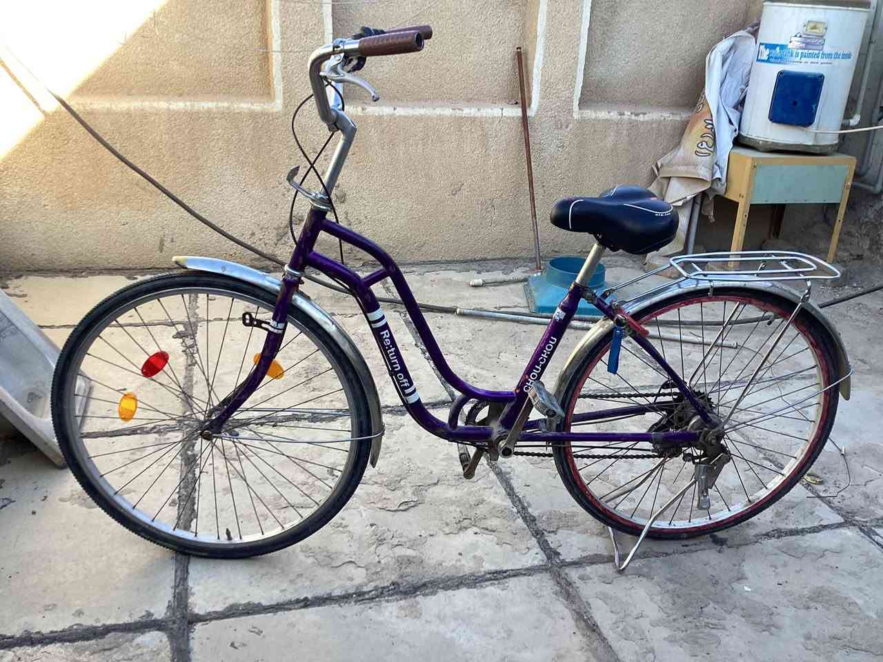 السلام عليكم بيسكل بناتي للبيع حجم٢٦ بيسكل نضيف شوفه عينك ٧٥ وبي مجال للاستفسار ***********
