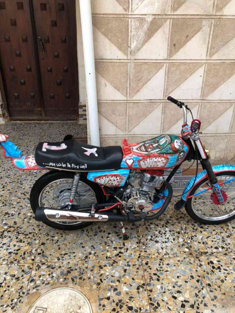 السلام عليكم 
دراجه حربي للبيع

شاصي 20 أصولي 

دراجه تعمير 25 

دراجه انضف من صور 

سعر خاص 

رقمي للاستفسار ***********

متواجد ماسنجر وتساب 

اذا مو شراي لا تعبني ولا تكسر بحلال العالم
