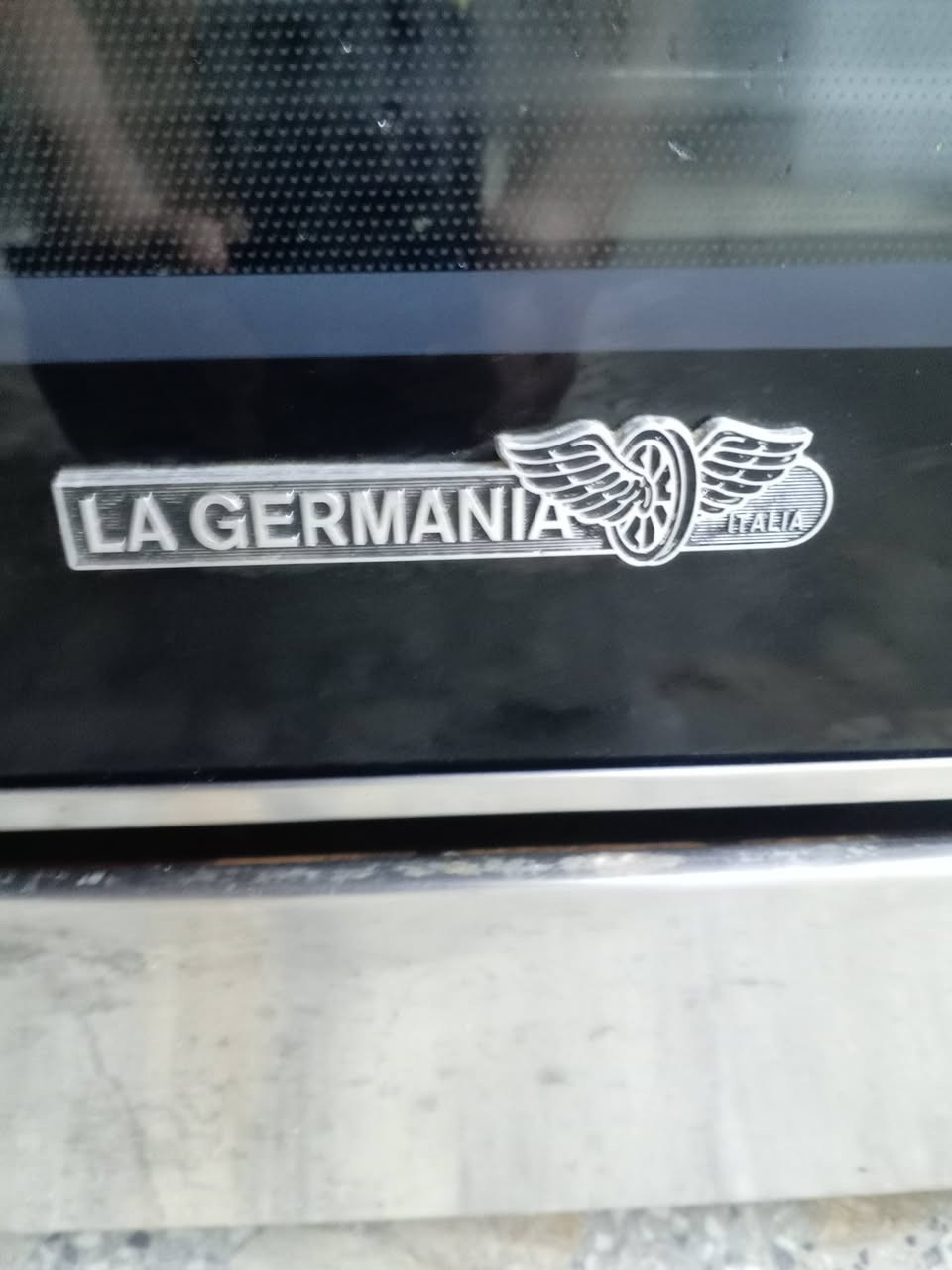 السلام عليكم غرااض بيت نضيفه جدا  مكاني بغداد واكو توصيل ع فحص تأخذ رقمي واتسب ***********
