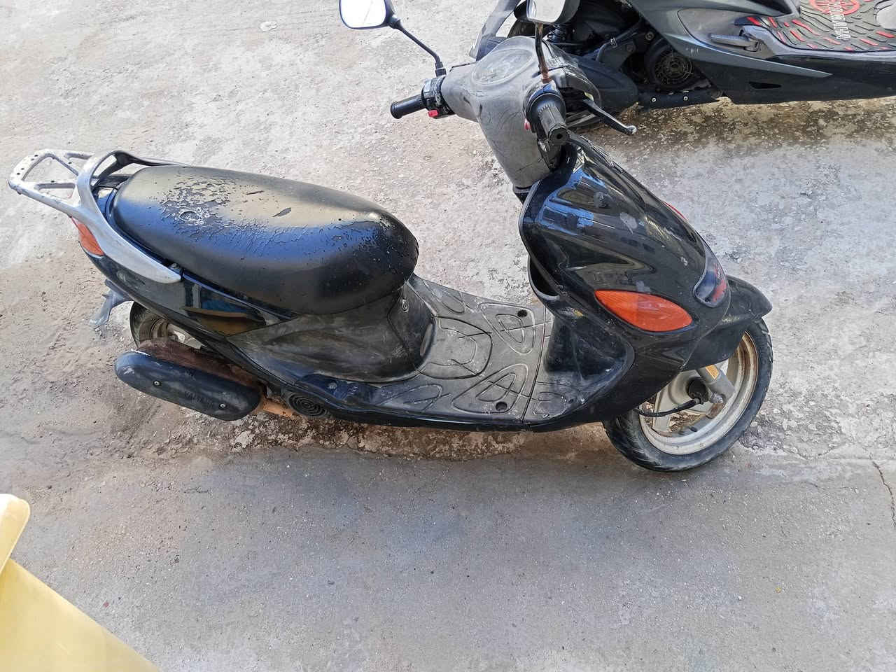 🛑🛑🛑
دراجة دولفين للبيع نضافة 80% ماشية 36 الف تفيد طلاب المدارس والدوام تشغيل نكرة سلفة وهندر شغال ايضاً بلادية كاملة السعر 275 وبيها مجال بسيط المو شراي لا يكسر بسعرها للاستفسار اكثر رقم الواتساب (***********) .
🛑🛑🛑
