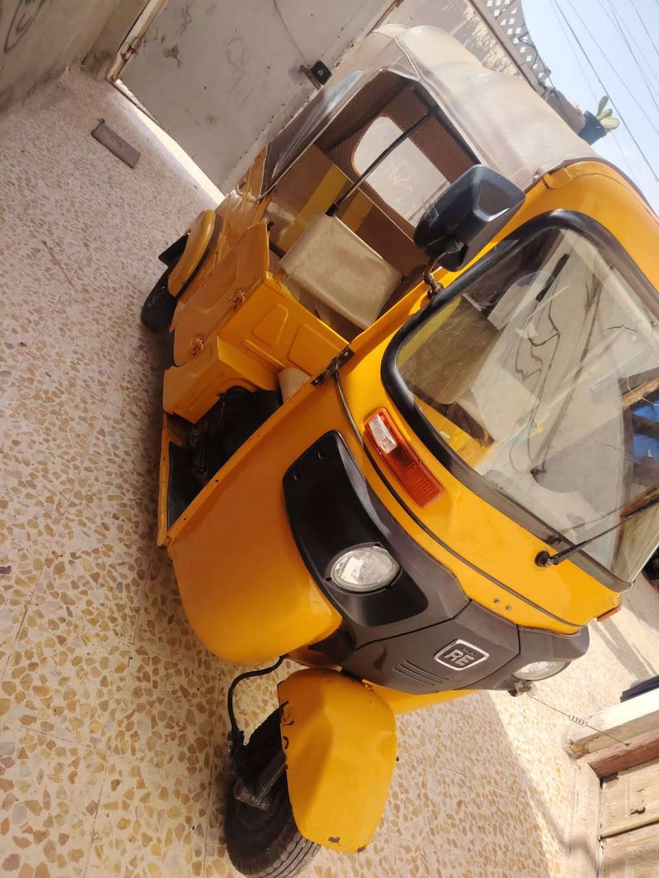 سلام عليكم تكتك البيع
#وكيلها شاكر موديل 22 

المكينة مبدل بيها بوش وبستم 

ومرشوشه جماليه 

المكان الجمعيات 

***********

السعر 6300 وبيها مجال
