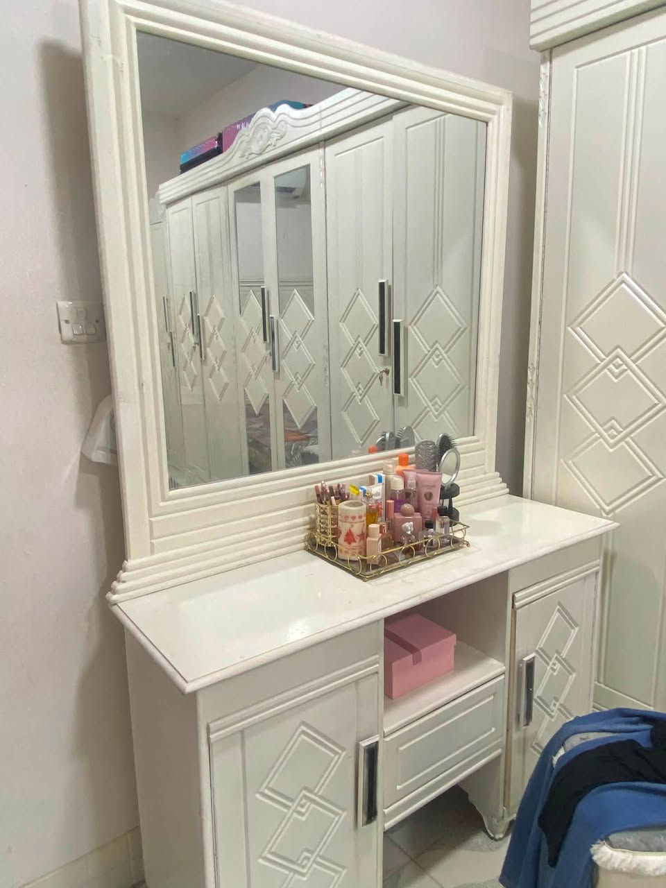 غرفه خشب لون ابيض نظيفه سعر 900 بغداد المحمودية


**إذا كنت صاحب هذا الإعلان وتريد حذفه لأي سبب، رجاءا أرسل رسالة إلى الدعم الفني**