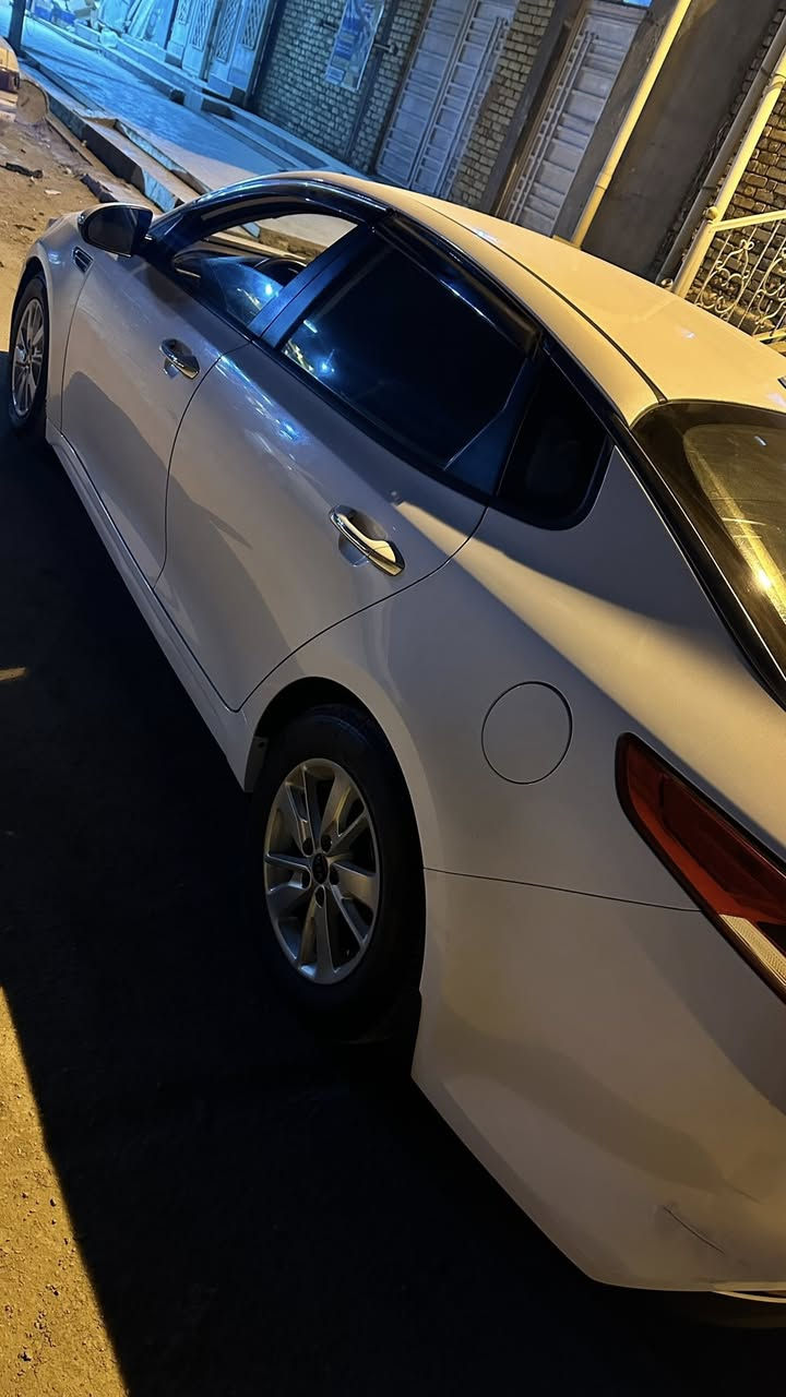 كيا اوتيما وراد امريكي 2017
حره بأسمي رقم انكليزي 
موصفات شاشة شفط مرايات كلاب 
حساسات خلفية حادث قطعة وحدة بنيد
بدون دواخل سيارة جاهزة من كلشي مكينة كير حدادية تبريد 
السعر 137 وبيها مجال هـ ***********
المكان ذي قار الشطرة
