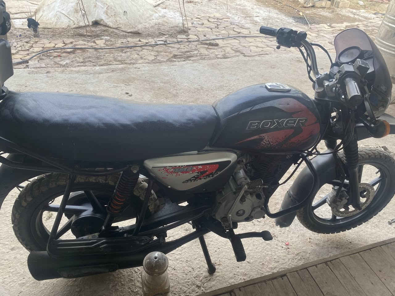 سلام عليكم بوكسر موديل 2021 اوراق جاهزه مكينه بيهة خيط تبخيد وياهة مكينه جديده تجي تفحص لمكيتين يلا تاخذ كهربيات شغاله كلهن سعر مليون ونص رقم هاتف ‭0772 758 2535‬ ما متواجد ع فيس
