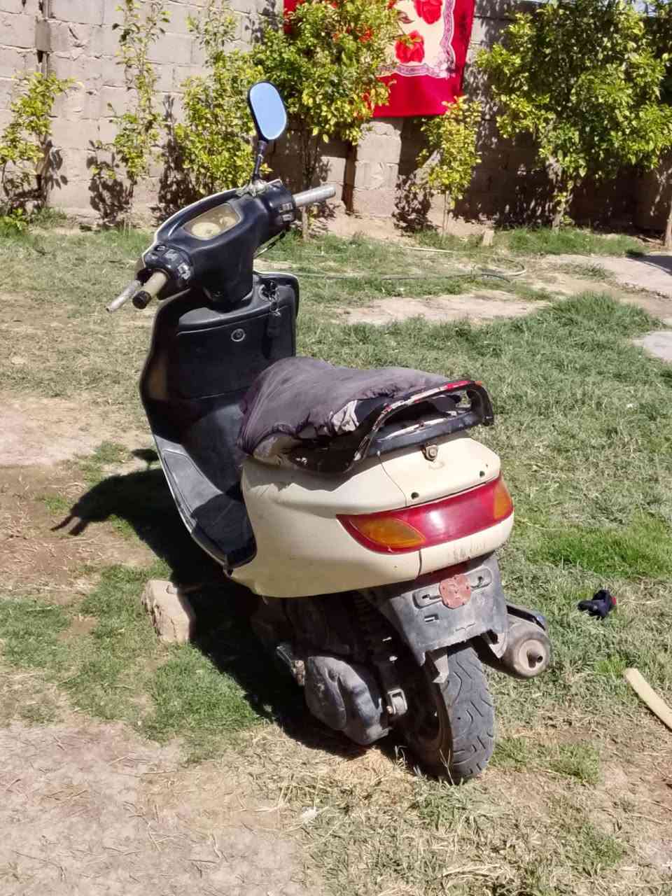 سلام عليكم شباب فراشه للبيع دراجه نضيفه ومكينه خير من لله بس سلف ما يشتغل مكاني بابل  ورديه خارج السعر ب 300 وهاذ رقمي  ***********خاص مامتواجد
