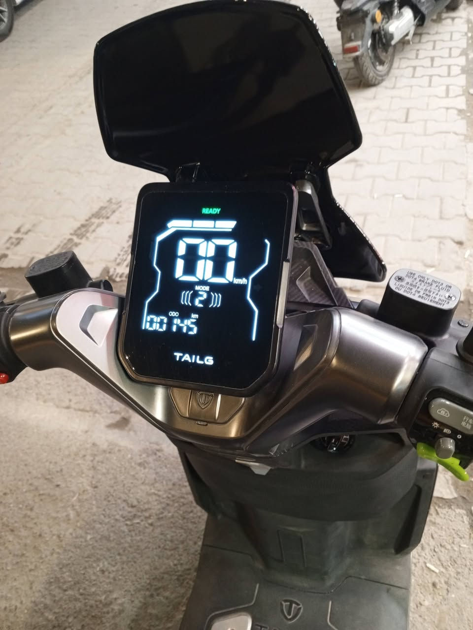 السلام عليكم دراجه شحن جديده ماشيه 145 مكاني بغداد
***********
