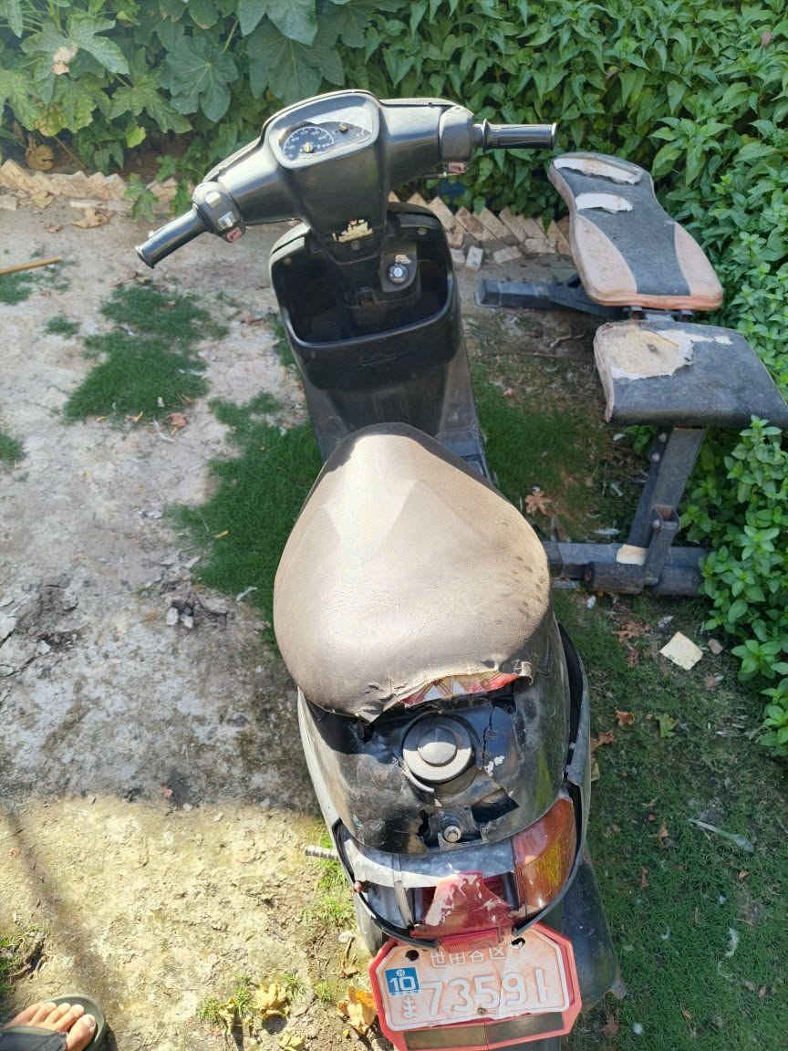 دراجه 60 بطه 
دراجه شغاله
كوم حديد 
العنوان مدينه الصدر الورفلي 
للاستفسار الاتصال على الرقم
***********
