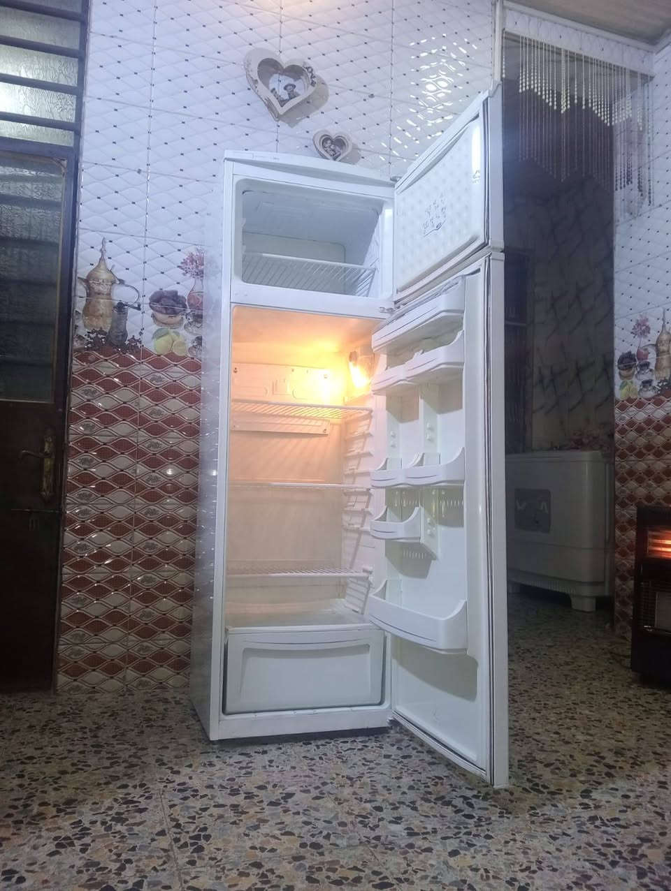 ثلاجة نضيفة شغاله حجم 18 السعر 180 الشراي خاص يوجد توصيل


**إذا كنت صاحب هذا الإعلان وتريد حذفه لأي سبب، رجاءا أرسل رسالة إلى الدعم الفني**