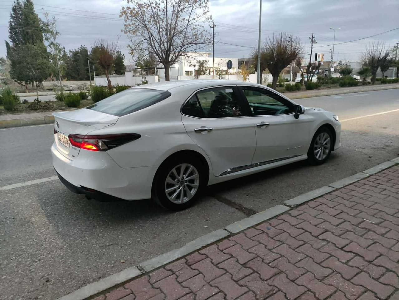 اسلام علیکم
کامري ٢٠٢٢ الخلیجیة  
السعر:١٦٦$
مواصفات LE

٧٠کیلو ماشي

بدون حادسة کامل بجم کبس بدون دواخل کامل صبغ 
کفالة عام بدون دواخل 
کامل سیارة  نظیف جدید
٣ قطع بدن سبغ
مکان السلیمانیة
***********
