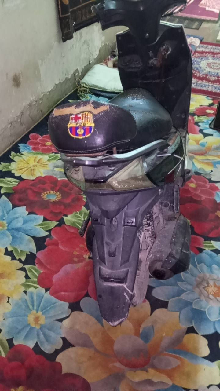 سلام عليكم دراجه اف اس .. دراجه جاي امشي بيه وفجه طفت كالو يراد راجز مال سلف دراجه كهربايات كله شغاله حته الاشاير // سعر 200 وبيه مجال شي قليل // مكان مدينه الصدر شارع السجه منطقه الاستكشافات 🤍***********
