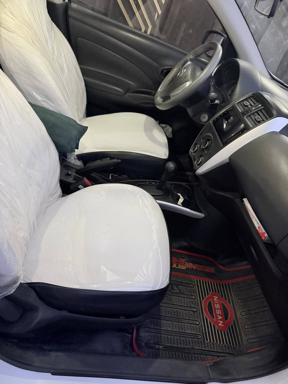 نيسان صني مصري مديل 2023
مكفوله كفاله عامه سياره جديد كلش ماشيه 65 الف 
تبريد قطعتين شاشه حساسات كامره منضومه زنون كامله 
سياره حلوه كلش رقم اربيل اتريد تحويل اتريد وكاله بسم الشركه 
مكاني ديوانيه ام الخيل رقم *********** سعر 122 وبيه مجال بيع فقط 👍
