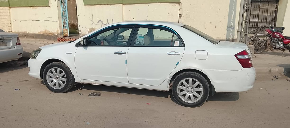 سيارة جيلي موبل 2013
رقم بغداد

مكفولة من الصبغ والضربة والتبديل سيارة ع وضع الشركة كلش حلوة سنويتها 2028
مداور ثاني يوم
حدادية تخم تاير جديد تبريد تدفئة شاشه الكهربائيات كلها شغالة
الشراي يتصل ع الرقم ***********
