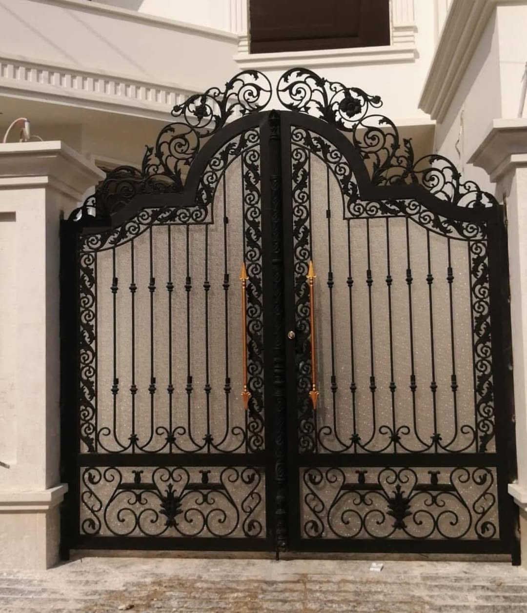 من رخصة الادمن
#بمناسبةــــــشهر رمضان المبارك 
تقدم لكم حدادة الاخوين ارخص الاسعار 
بافضل جودة ودقة في المواعيد 
كل ماعليك اختيار ماتريد ودع الابداع لنا 
***********
***********
