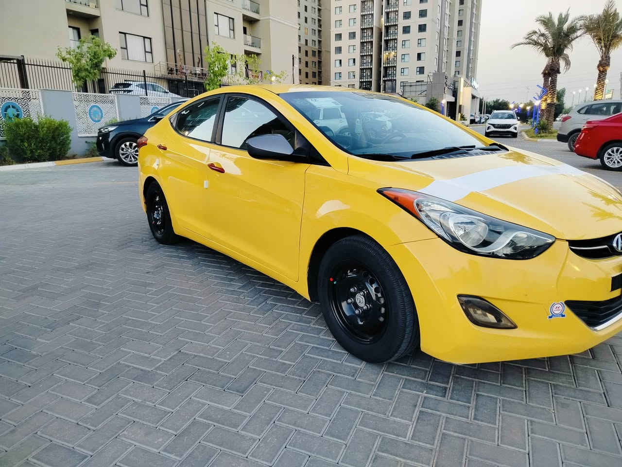 السلام عليكم النترا للبيع موديل 2013السياره حادثها بين الجاملغ والباب عكس السايق السياره جاهزه من كل النواحي السياره صبغه أولى السعر 92وبيها مجال العنوان البياع شرطه الخامسه رقم الهاتف ***********
