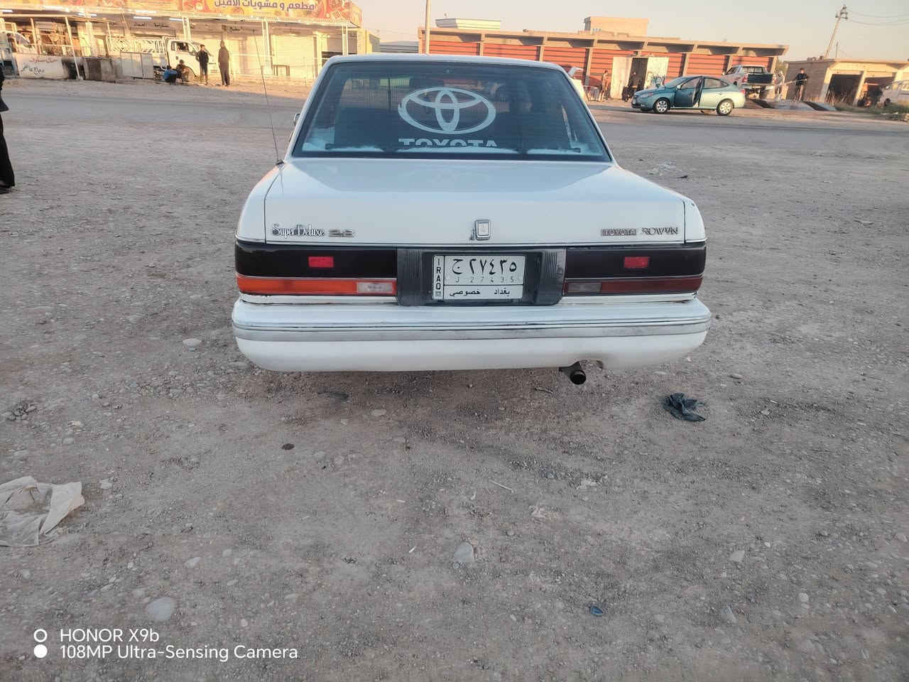 السلام عليكم سيدان موديل 1989 رقم بغداد مشروع وطني سنويه إلى 2027 شرعيه بديره شرط التحويل اصلي يسار كير ومحرك شرط الصدر امامي خلفي جديد طخم تاير جديد كهربائيات كل شغاله السعر خاص ***********
