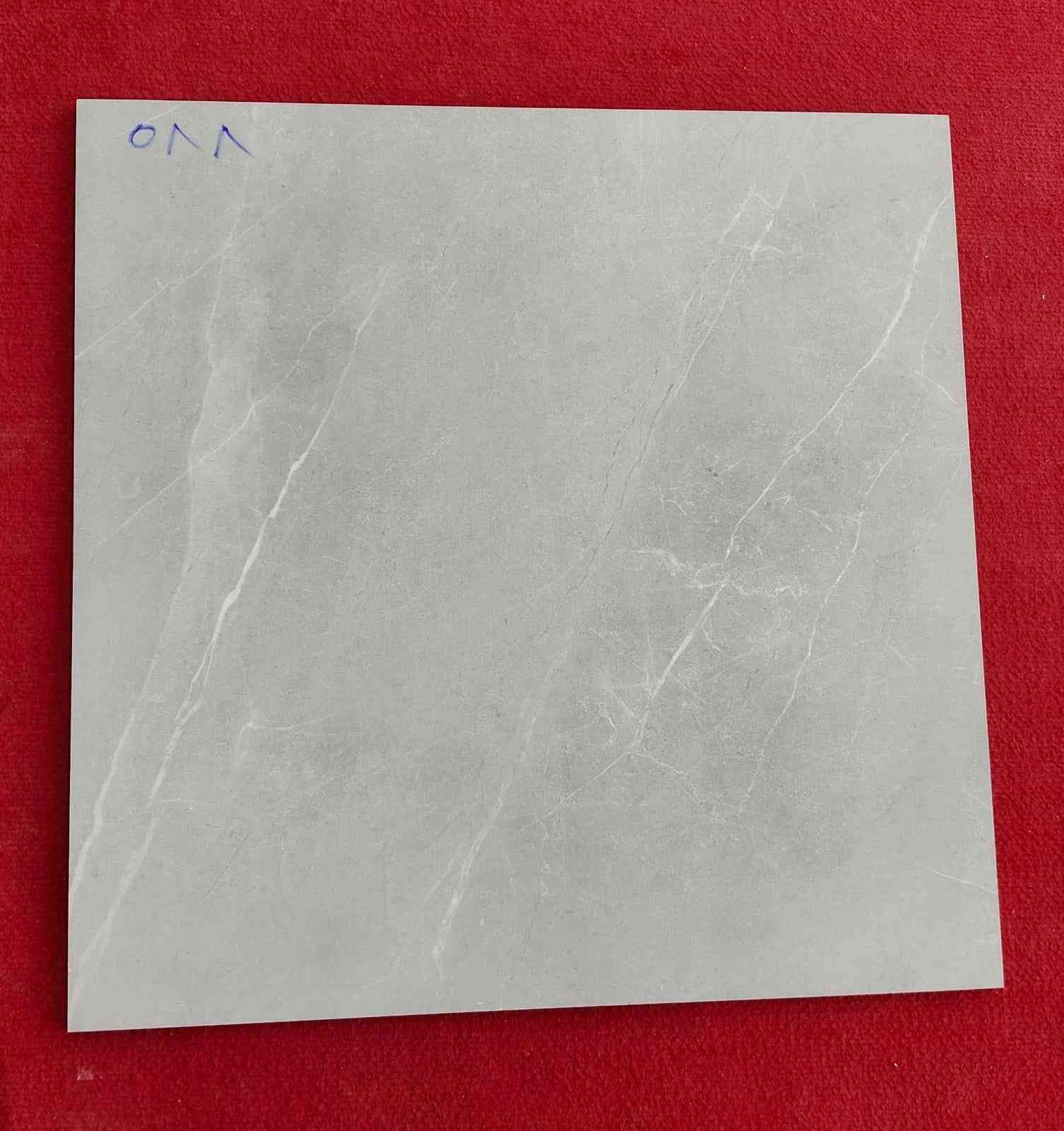 #بضاعه_جديده_وبسعر_الجمله
بورسلين إيراني نوعية ممتازه
قياس 60×60 _شركة جوردن
سعر المتر ٨,٩٠٠ 
#يوجد توصيل لجميع المحافظات
#للحجز والاستفسار التواصل
واتساب 0783 624 9927
