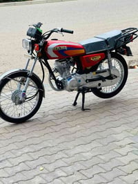 شباب دراجه البيع نامه  دراجه تعمير   سكنر  اوراق ٧ السعر خاص وهاذا  07...