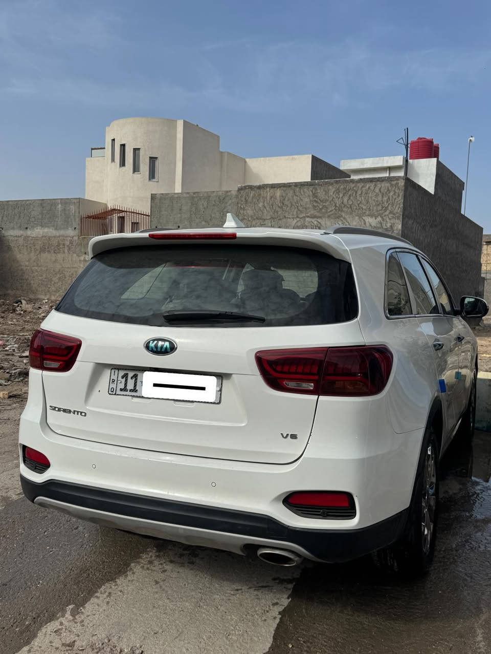 اسلام عليكم
سورنتو 2020 خليجي مكفول 
رقم بغداد باسمي 
السياره فول عده الفتحة 
تخم تاير جديد 
 السعر 240
الرقم ***********
