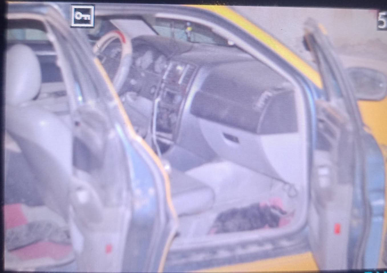 أوباما مديل 6سنويه مجدده لل30رقم انكليزي بغداد مصفره هيئة مكينه تبخر ابيع كايمه كير حلو بيها ضربه وره لحد لقبق وصفحه ثانيه شبر تقريبا باتري جديد صارله ساعتين من شديته لايت زنون اصفر اكرر ابيع كايمه سياره شغاله حالياً مكانها ميسان سعر 77ورقه للاتصال على الرقم ***********
