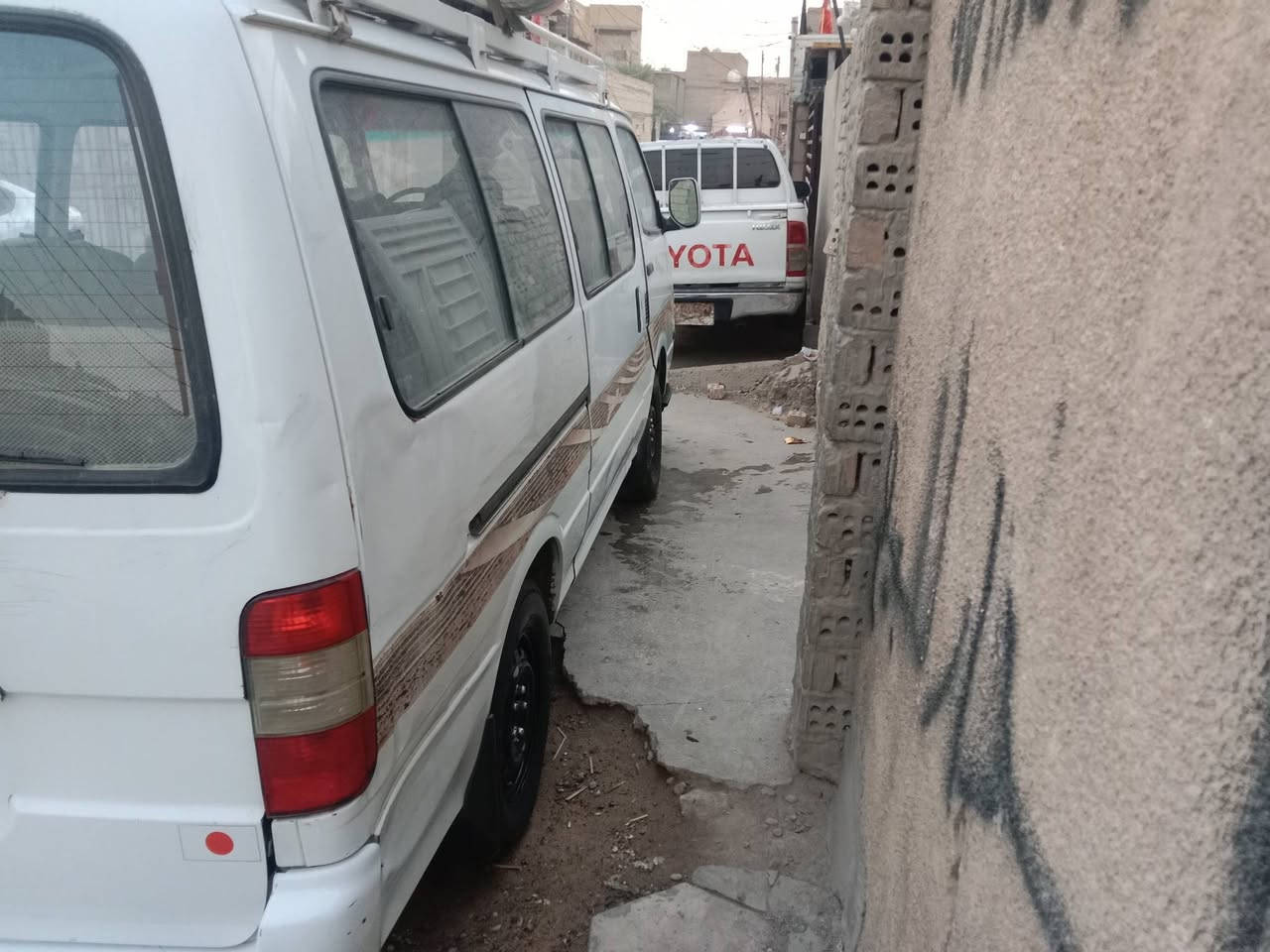 السلام عليكم جنبي موديل ١٥سياره جاهزه وخير من الله محرك كير أكسل كله جديد عليهه غرامات سياره حره راعيهه موجود تريد وكاله تريد تحويل مكان بغداد ***********واتساب
