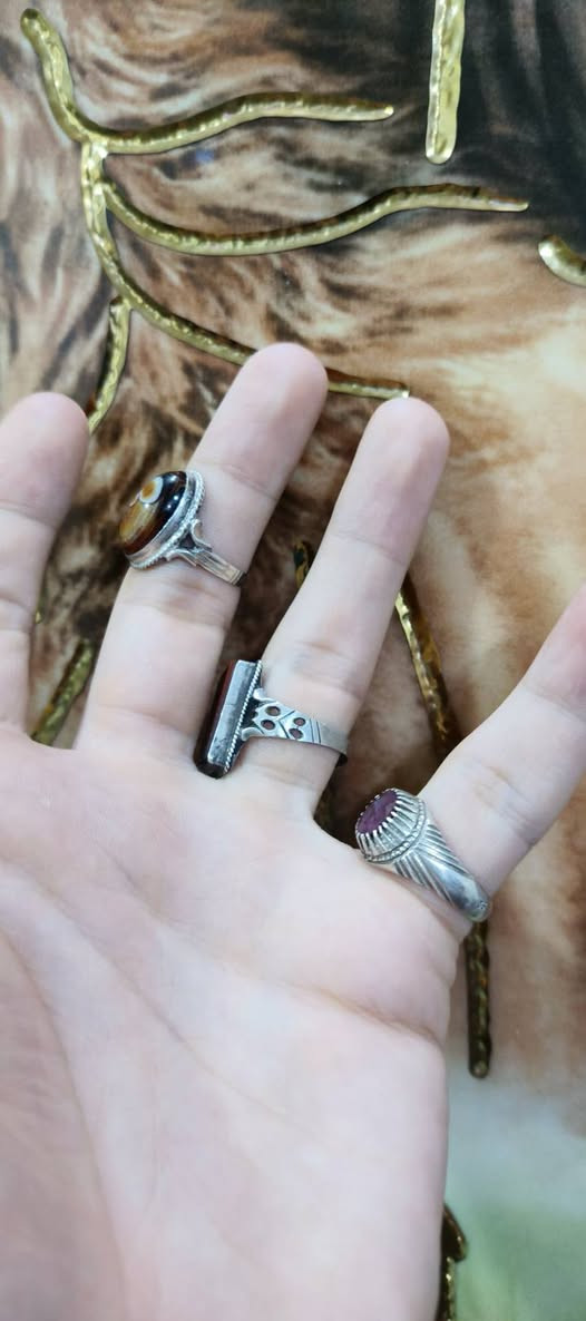 ثلاث قطع فضة ٩٢٥ بسعر البلاش قطع تحفة التحف السعر مع توصيل 80 الف فقط بيع
سعر ثابت بدون عملة للطلب خاص يجنك الباب البيت

يطلع سعر الواحد ٢٥ وتوصيل مال شركة ٥ واحنة بل خدمة


**إذا كنت صاحب هذا الإعلان وتريد حذفه لأي سبب، رجاءا أرسل رسالة إلى الدعم الفني**