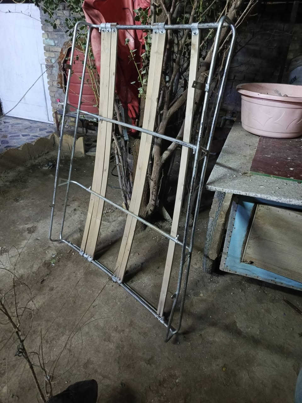 سلام عليكم سيبايه علي حداد للبيع سعر 120وبيهي مجال رقم الهاتف ***********
