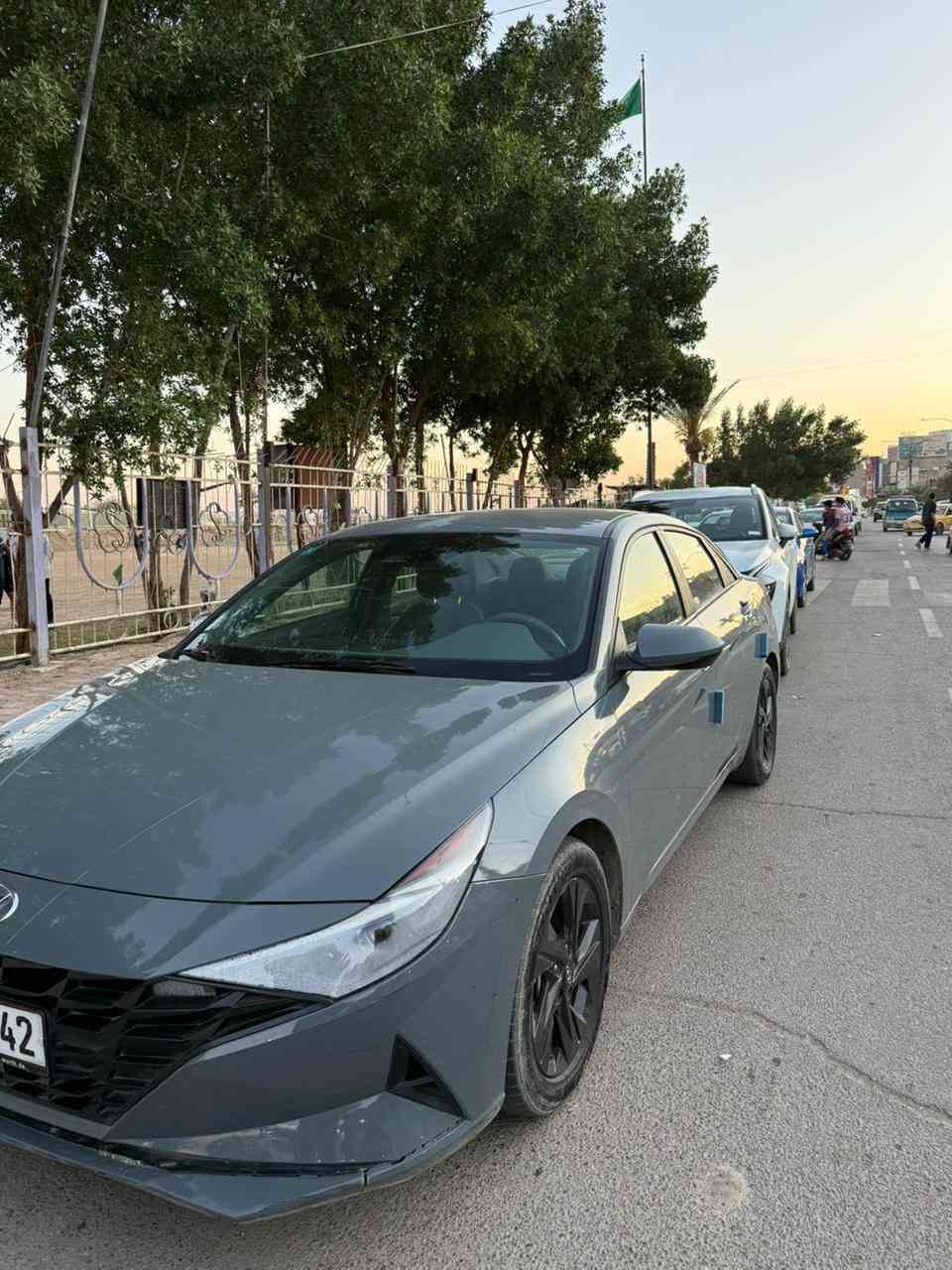 النترا هايبرد سمنتي مميز موديل ٢٣ السيارة ولاقطرة صبغ رقم بغداد مشروع وطني وبدون تبديل فقط بارد جاملغ خلفي 
السعر١٥٠  وبيها مجال بسيط 
ماشية ٧٥ الف مايل
كير مكينه ابلاديات
المواصفات 
تشغيل عن بعد
تدفئة بالكشن
سايد بريك بصمة
توقف ذاتي
نقطة عمياء
رادار خلفي وامامي
اوتو هولد
تبريد شاشة
وتبريد منفصل جهتين
مثبت سرعة وتحديد مسار مانع انزلاق 
مواصفات الهايبرد بلو المعروفة
للاستفسار خاص او *********** مكاني بغداد الشعلة
