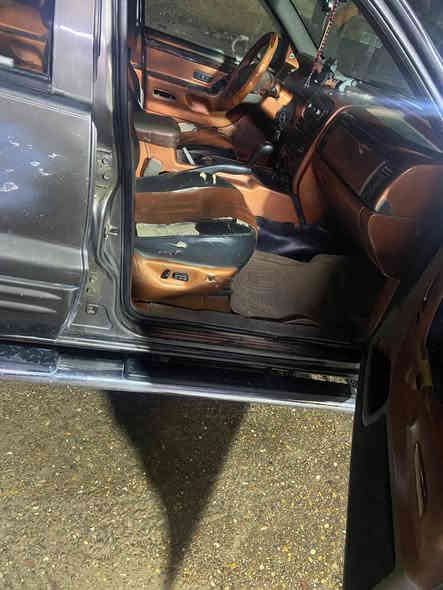 السلام عليكم جيب شيروكي موديل 2000 مكينه محور بطه حجم المحرك 3000 
مكان السياره شعب حي البساتين
رقم *********** 
السعر ٥٥
