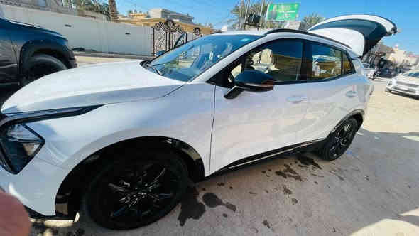 سبورتج 2025 بلاك ادشن فول مواصفات
5 سنوات كفالة الشركة الدولية العامة 
ويل 19 السيارة مدوشمة بالكامل
لازالت بالضمان وبيه تبديلة دهن مجانية من الشركة الدولية

كشنات جلد لونين اسود وزيتوني بلادي
حساسات اماميه
حساسات خلفية
تحكم اوتو هولد
هند بريك كهربائي
كشنات امامية كهربائية 
تدفئة بالكشنات
تدفئة الستيرن 
اشاير بالمري
مري شفط 
اربع انضمة قيادة
مثبت سرعة
بك لايت جيتي لاين
ويل كروم بلاك 19
شفتات سرعة 
السياره ماشية 19500
رقم بغداد انكليزي 
بدون حادث بدون ضربة السياره احلة بهواي من الصور
السعر 34 مليون دينار عراقي 
مكان السيارة شارع فلسطين قرب الجامعة المستنصرية
للتواصل ***********
