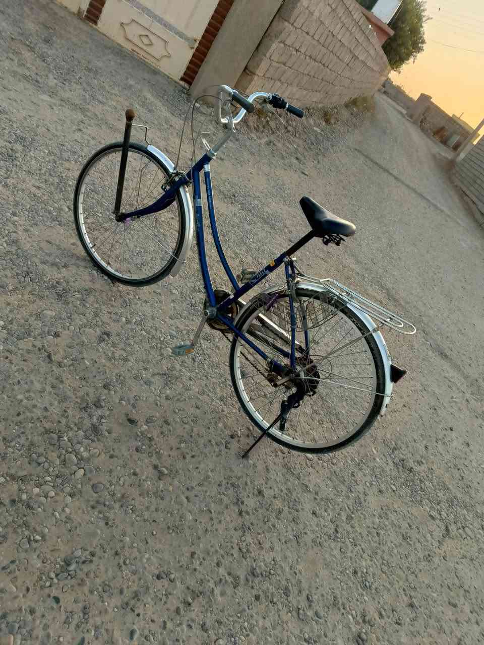 السلام عليكم
دراجه هوائيه للبيع حجم 26 
كلين بدون ظرر صدر وطخم تاير جديد 
يعمل ويسير ترايك للبصره 
السعر 75 وبيه مجال 
مكان الدراجه بشركاط 
كير شغال ٦نمره


**إذا كنت صاحب هذا الإعلان وتريد حذفه لأي سبب، رجاءا أرسل رسالة إلى الدعم الفني**