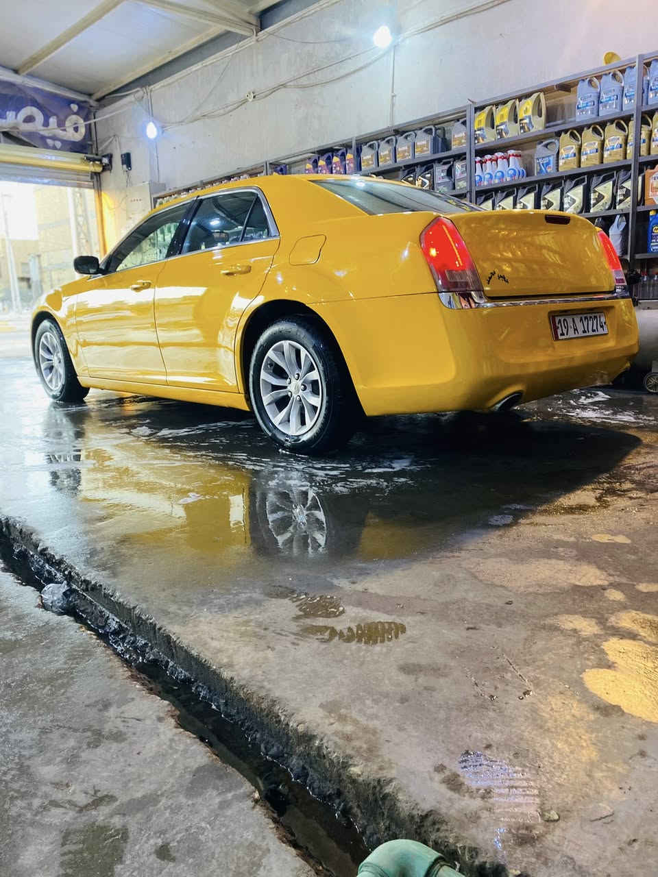 السلام عليكم اوباما 12رقم كربلاء الجديد مصفره هيها وغرامه سياره وارد كندي فول عده الفتحه صبخه جديده تخم تاير ويل جديد حداديه جديده كير مكينه اكسن كله جديد جاهز ناصريه مركز  ***********هذا رقم راعيه
