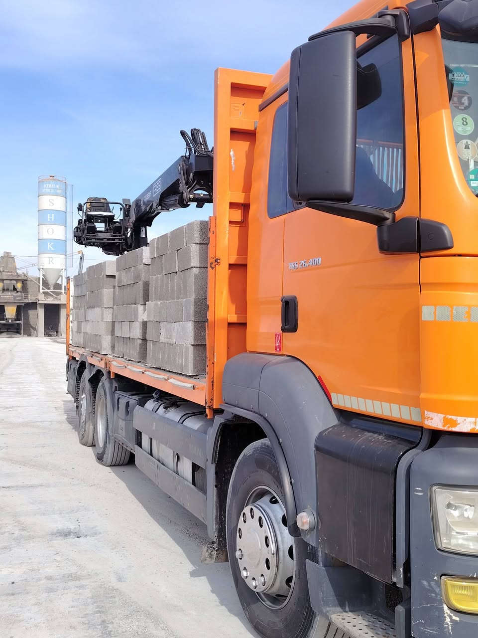 اسلام عليكم للبيع كرين بلوك MANحجم400بلادي غير معلايه2012فاسي حجم الكرين 200ريمونت ليبر حفاره السياره علئ وضع البلاد كله بلشرط للستفسار ***********
***********
