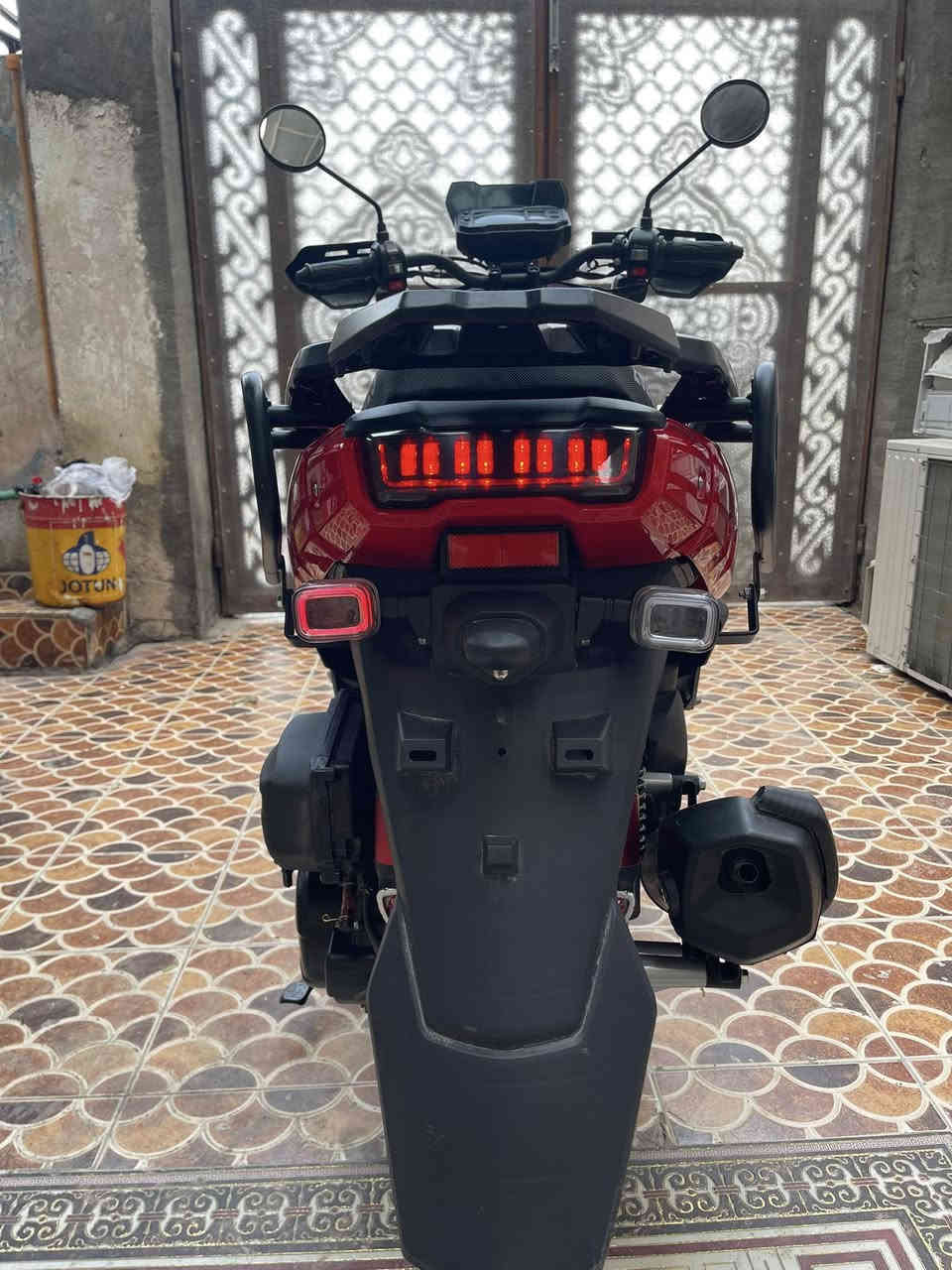 السلام عليكم دراجة همر اباتشي  2025 للبيع دراجة جديدة صارلهة اقل الشهر من ماخذهة مكينة 125cc مو شحن  السعر مليون ونص *********** والي تعجبة بي خير ويدلل
