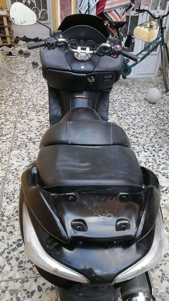 سلام عليكم دراجه فورسه 08 دراجه عميه بلادي سعره مليون 100 مكاني بغداد ***********
