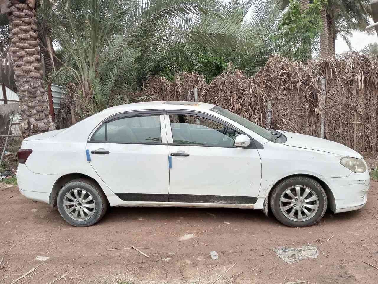 بي وايدي فول بغداد دولي جاهزة من كلشي مكانه ديوانيه شاميه سعره 48 موديل 2013 بيه صبغ بنيد طخه جاملخ خلفي ***********
