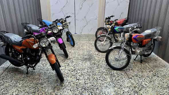 قطعه فول نظافه لليدور جديد ومكفول 
العنوان بغداد شارع فلسطين شارع الظلال 
البيع بالنقد والتقسيط مصرف الرافدين والرشيد 
يوجد توصيل داخل بغداد وجميع المحافظات 
‭   0778 114 7176‬
