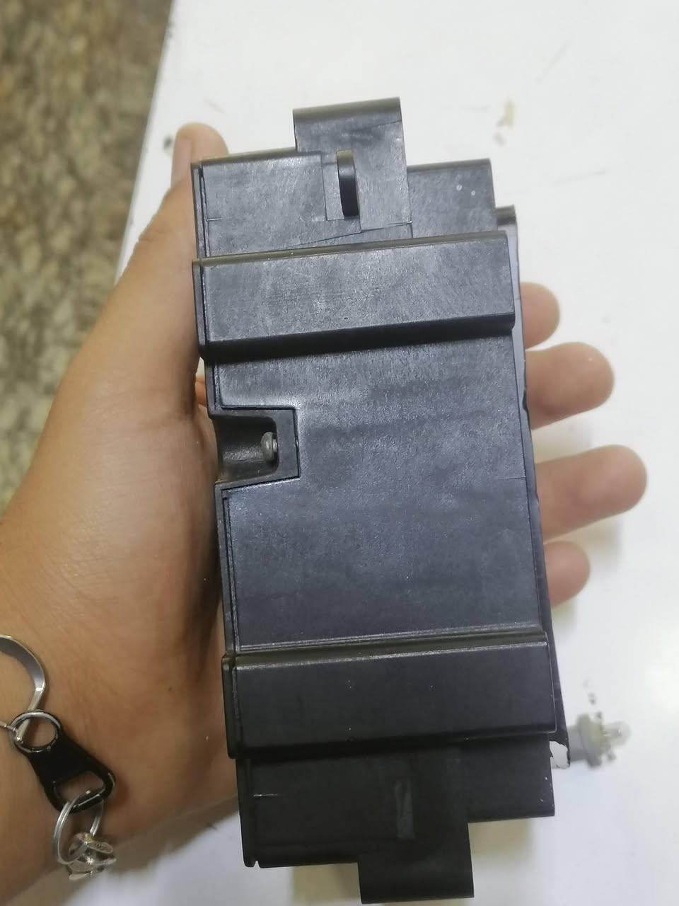 السلام عليكم شاشه باص كهربائي للبيع يرهم 404 350 403 خبارني وبخدمتك *********** مكانهاا بصره
