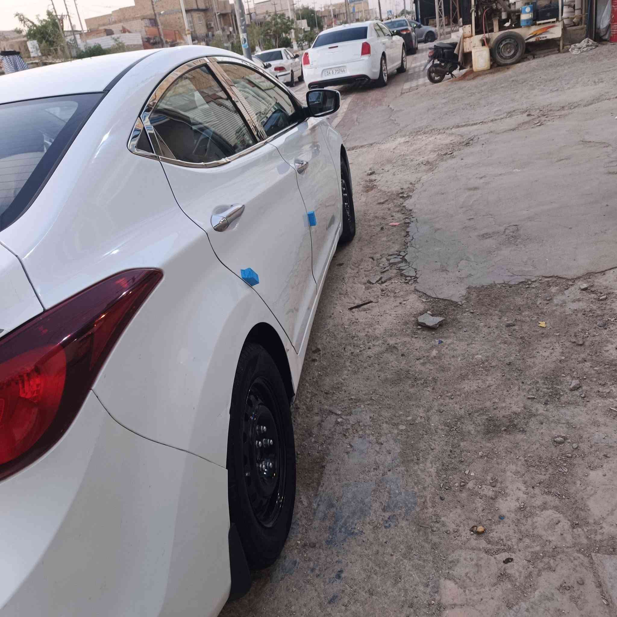 هونداي النترا امريكي  2016
گير ومحرك وحداديه كارتون 
تبريد ثلج خير من الله 
تخم تاير 
غرفتها كلش حلوه 
ماتصرف عليها الف 
وييل بالباكيت 
سنويه لل 29
بيها 3 قطع بدون اي ضرر الاصليات 
السعر 104 وبيها مجال للشراي 
المكان ناصريه مركز 
***********
