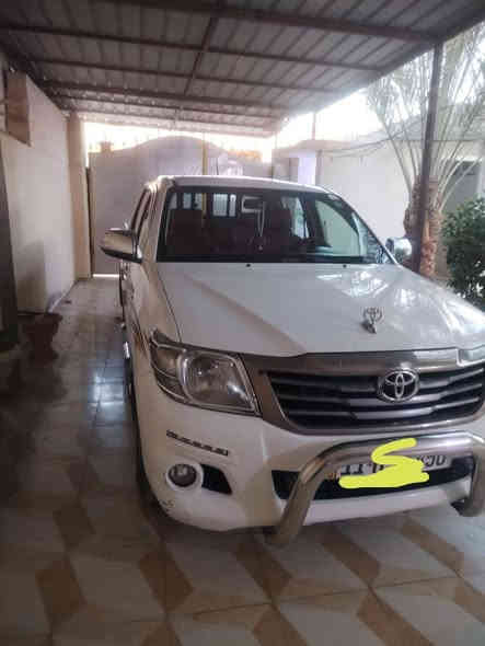 هايلوكس موديل 2015 شاصي 19
ماشيه 198 السيارة بأسمي السنوية لل 2029 
السيارة اوتوماتيك 
كير اكسر محرك كله مكفول
السونار موجود 
السعر 232
المكان ديالى 
***********
