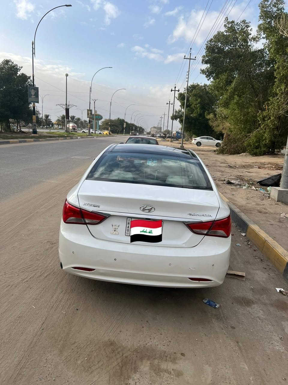 سلام عليكم سوناتا 2011خليجي وفول مواصفات عدى البصمه محرك جبير 2400 بدون صرف بدون بخار كير كفاله 
السياره بيها منضومة غاز جديده 
مكفوله من صبغ والمعجون بيها 
بارد فقط باب سائق وخشم جاملغ المامي 
سعر 117 وبيهة مجال بسيط 
المكان كربلاء المقدسه 
رقم الهاتف 
***********
