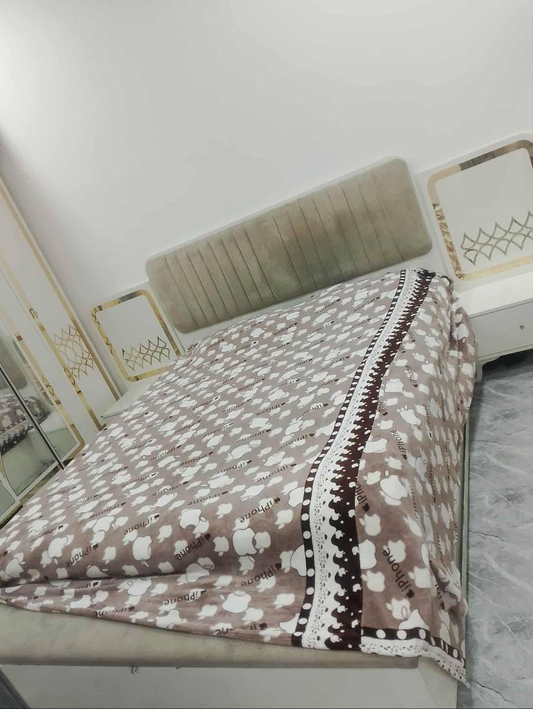 غرفة تركيه نضيفه استعمال قليل ٨ قطع حتى بيها تايرات حتى تتحرك بسهوله وماتخرب السعر ٥٠٠ وبيها مجال موصل, نينوى


**إذا كنت صاحب هذا الإعلان وتريد حذفه لأي سبب، رجاءا أرسل رسالة إلى الدعم الفني**