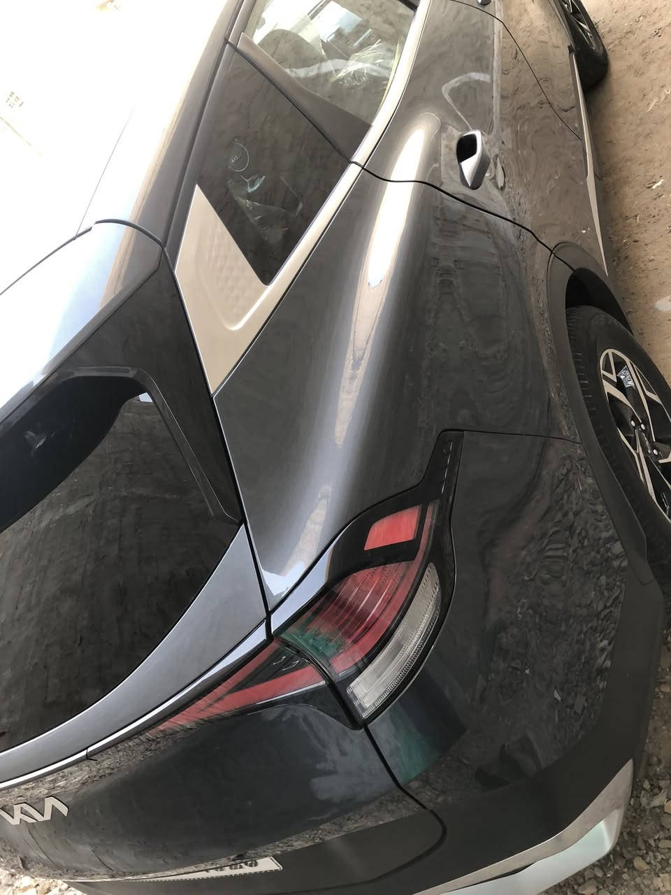 لسلام عليكم للبيع كيا سبورتج مديل ٢٠٢٣ وارد امريكي بيها صبغ بنيد فقط السياره مواصفات عادية رقم بغداد انكليزي بسمي ماشية 52 الف ميل السيارة نظيفة وجاهزه اذا مراوس ماكو مانع حسب القناعة للاستفسار الاتصال على الرقم ***********
