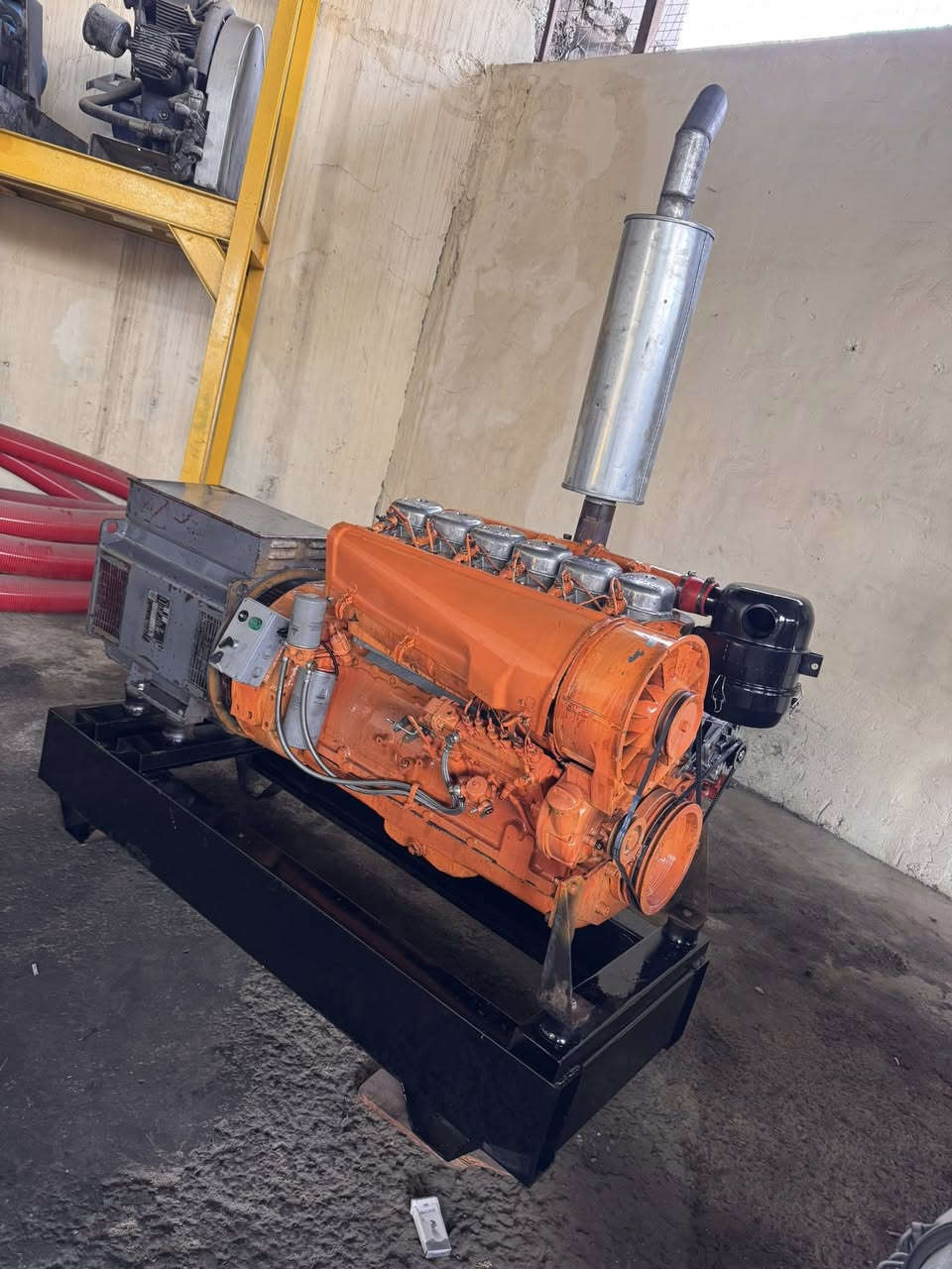 تعلن شركة الجواد الأصيل للتجهيزات الزراعية 
عن بيع مولده دويز ٦سلندر أوربي غير مستخدم في العراق للأستفسار اكثر *********** 
ايضاً متواجد على الوتس أب
