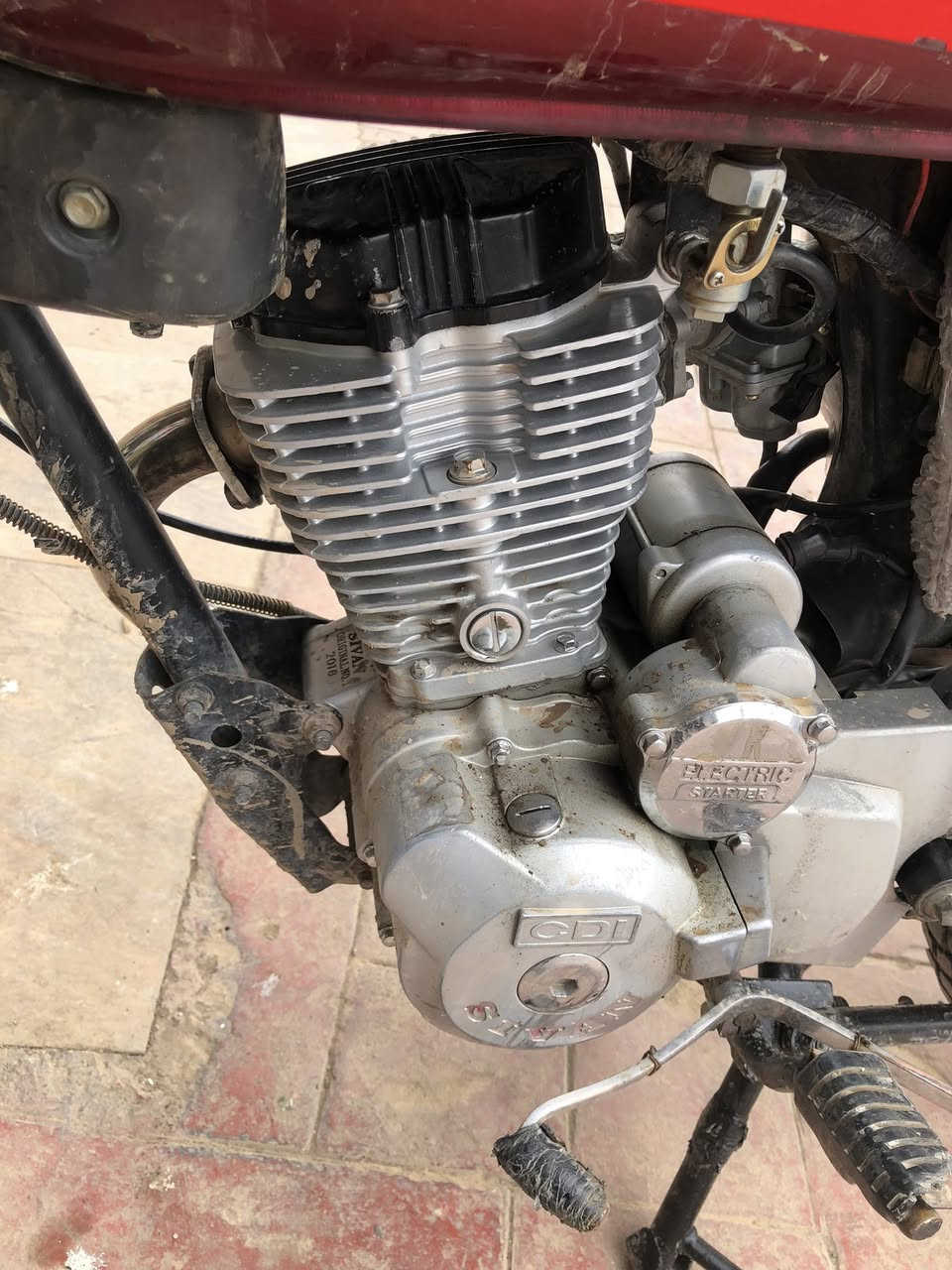 ⭕️دراجة سافين للبيع⭕️
موديل 2018
خمسه كير سلف وكهرباء ولايت كلها شغاله
مكينه مابيها صوت ولا تنزل دهن 
تواير عدله مسطره ع الشارع 
عزم ماشاء الله عليه طلقه ع الشارع
منفيس الأصلي بشرط
بي الكير الثالث مايشتغل 
بسعرر 270 الف 
مكان اربيل طيراوه 
للتواصل ***********
