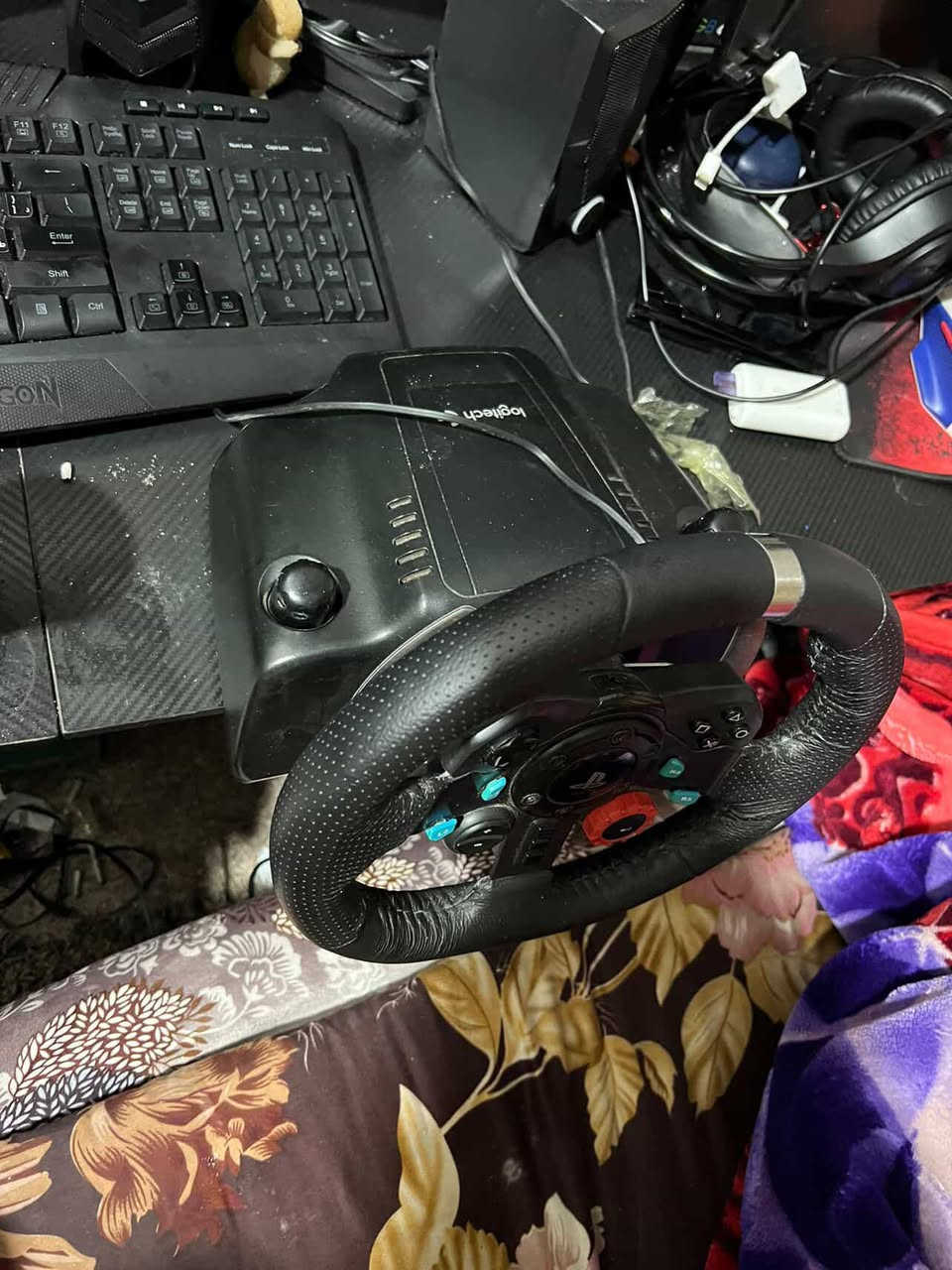 السلام عليكم دركسون للبيع لوجيتك جديد ممستعمل هواي شغال على pc وps4  و ps5 هو والكير كامل سعرة 250 وبي مجال متوفر توصيل


**إذا كنت صاحب هذا الإعلان وتريد حذفه لأي سبب، رجاءا أرسل رسالة إلى الدعم الفني**