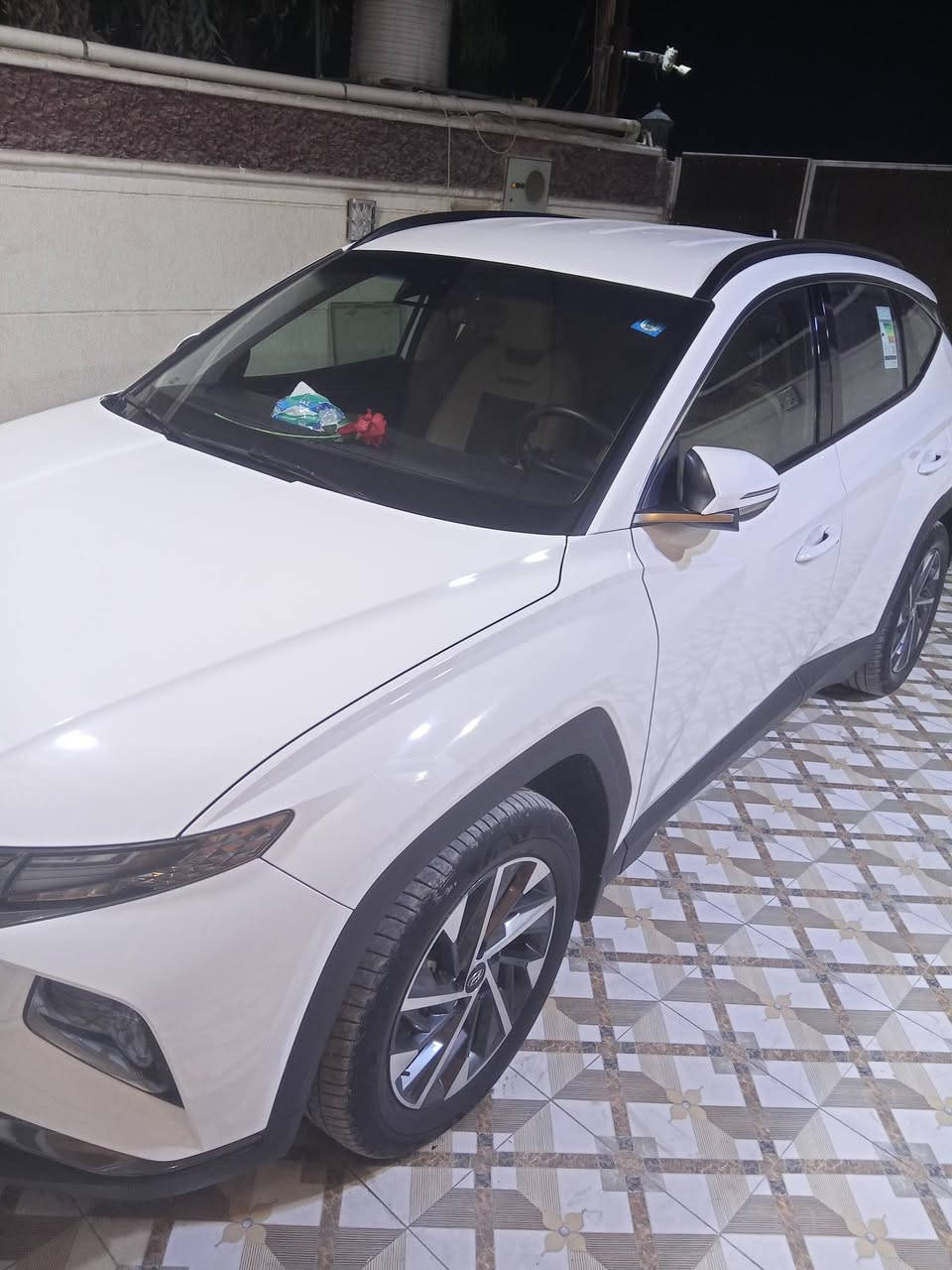 سلام عليكم سياره توسان خليجي للبيع موديل 2024 فول مواصفات عدا بنراما مكفوله كفاله عامه رقم بابل انكليزي سياره بأسمي للاستفسار على هذا رقم ***********
