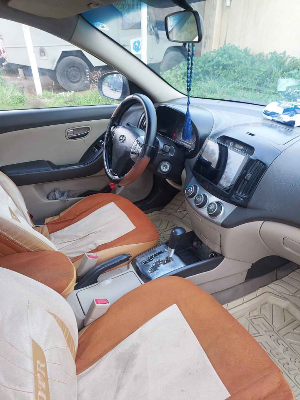 النترا موديل 2010 خليجي 
رقم أربيل إنكليزي 
سنوية لغاية 2030
هزة جديدة ماساقطة 
تدفئة تبريد شغالة 
تواير جديد حدادية كاملة 
تحكم استيرن جهتين ويل كب 
مري شفط اشاير بالمري 
مع شاشة ٤دسك 
السيارة بدون حادث والسونار موجود 
محرك ١٦٠٠

***********
