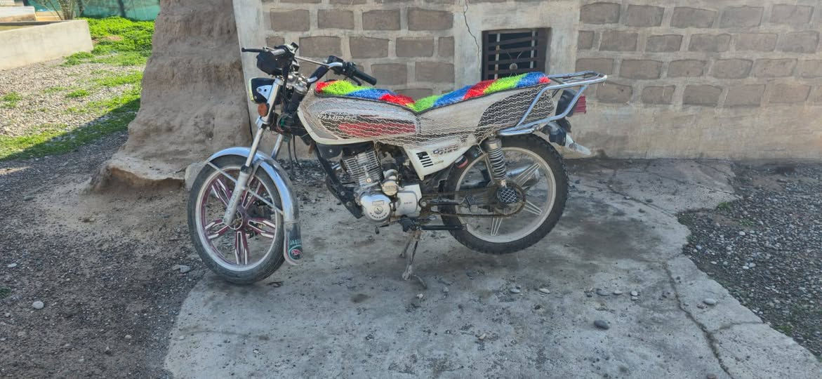 السلام عليكم 
موطور للبيع شوف العين يبري الذمة اتصل ***********
