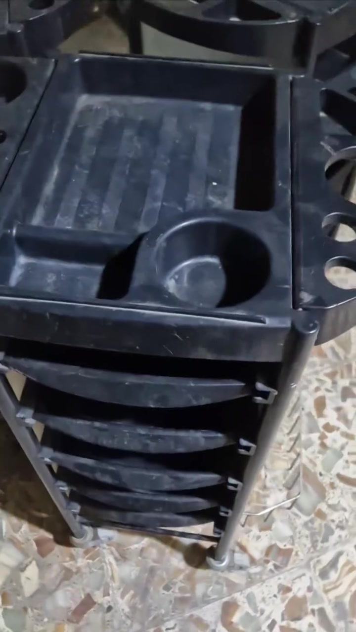 ٦ كراسي محل حلاقه ما بيهن اي كسر ثقيلات جدا 
فقط جلد شويه تعبان 
و ٣ مجرات محل حلاقه 
المكان الامين الثانيه نواب الضباط


**إذا كنت صاحب هذا الإعلان وتريد حذفه لأي سبب، رجاءا أرسل رسالة إلى الدعم الفني**